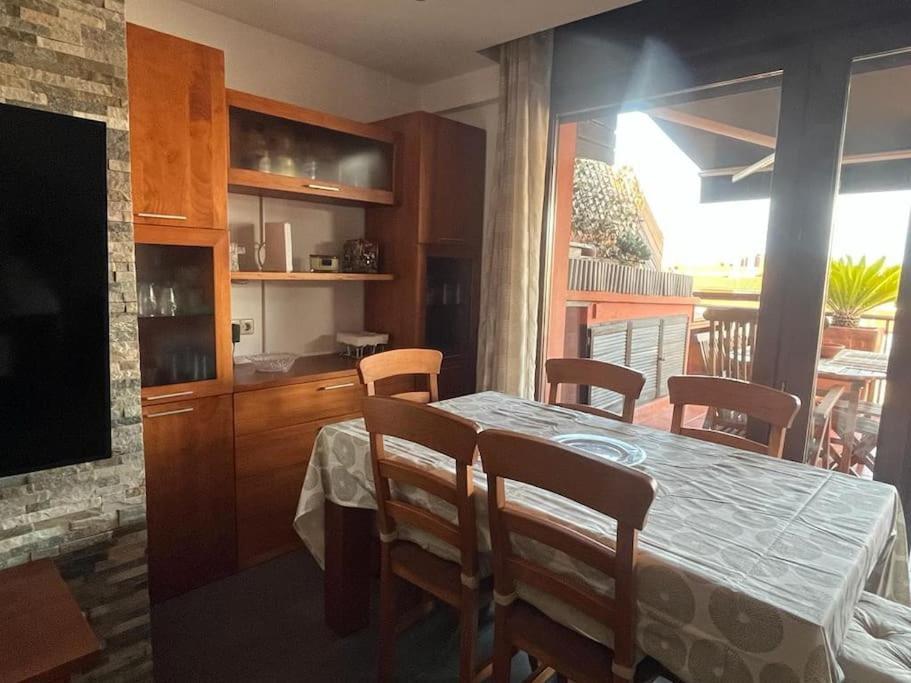 Apartamento Atico Luminoso Centrico Y Comodo Figueras Exterior foto