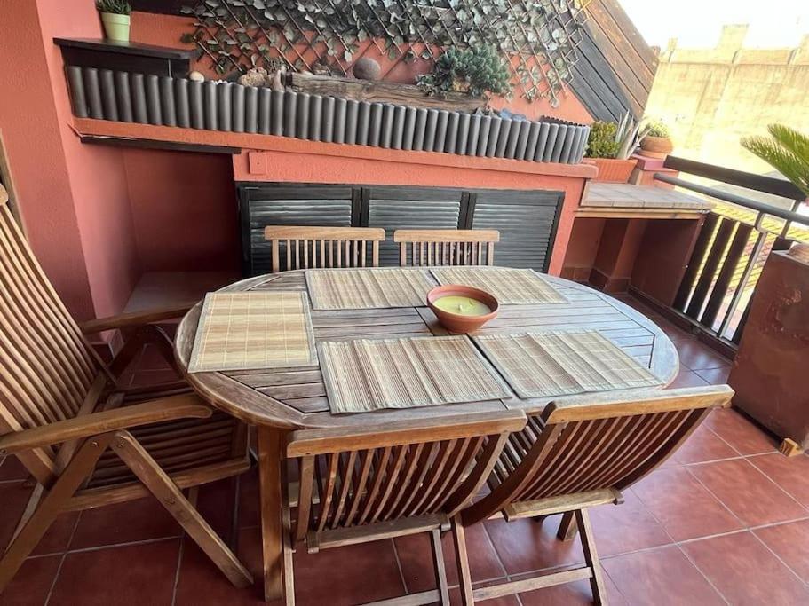 Apartamento Atico Luminoso Centrico Y Comodo Figueras Exterior foto